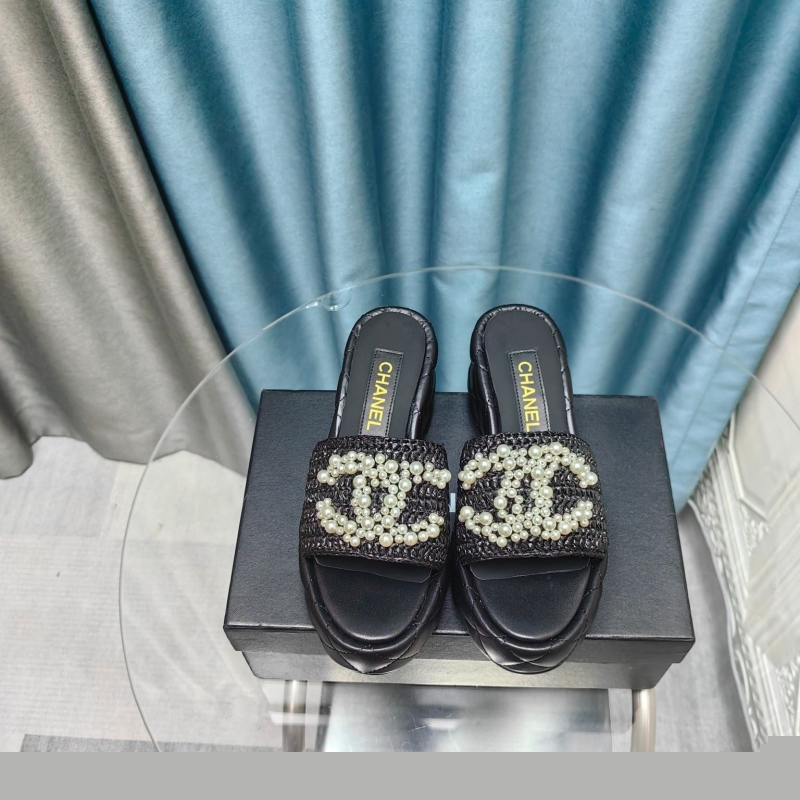 Ch*el slippers
